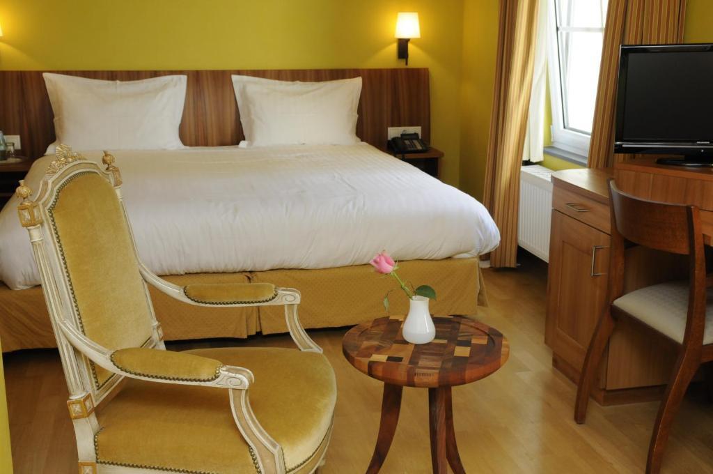 Manoir Kasselslay Otel Clervaux Oda fotoğraf