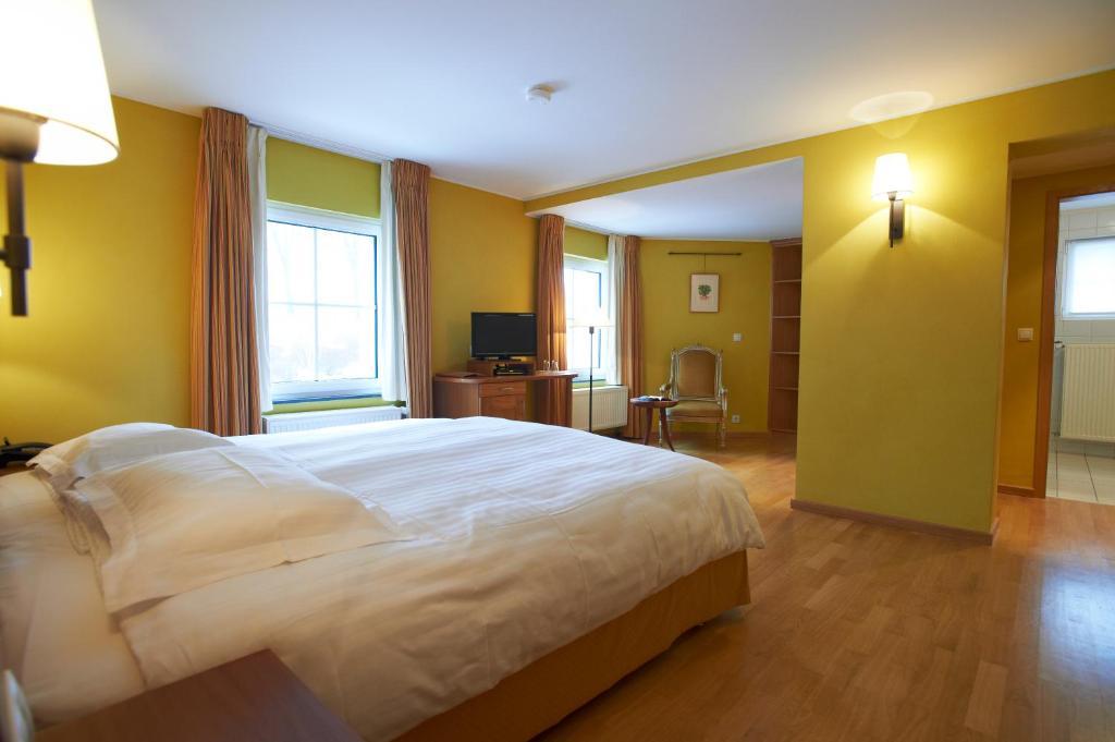 Manoir Kasselslay Otel Clervaux Oda fotoğraf